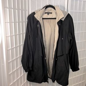 Fleet Street Woman’s Jacket Windbreaker With Hood XL Black Gently Worn